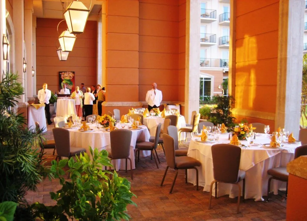 Loggia-Rounds-Group Outing-Hi-min