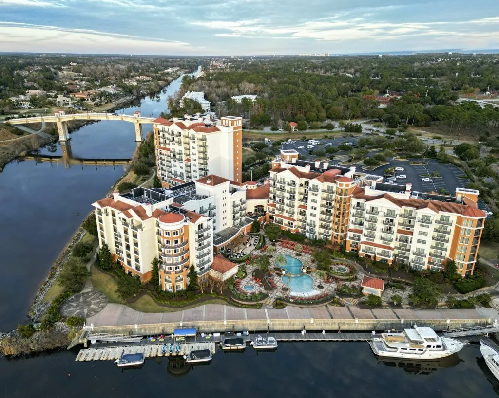 MIGD+Exterior+Marina+Pool-min