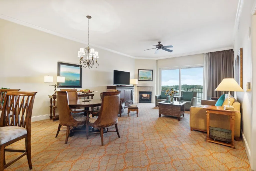 2 or 3 Bedroom Living Space+View-min