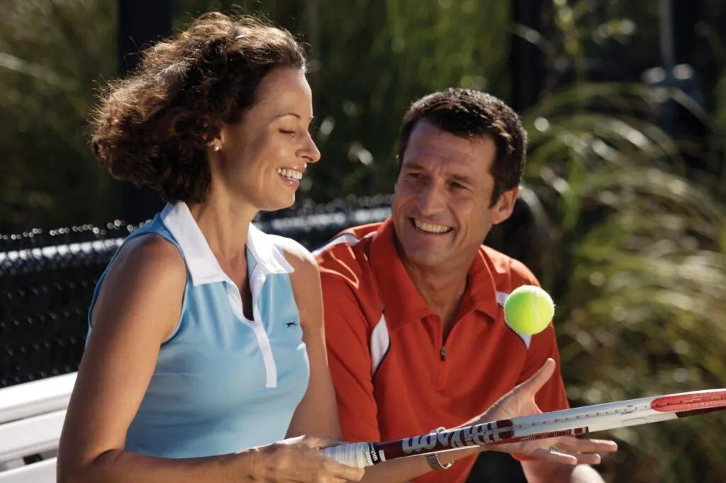 GD Tennis-Couple-Hi-min