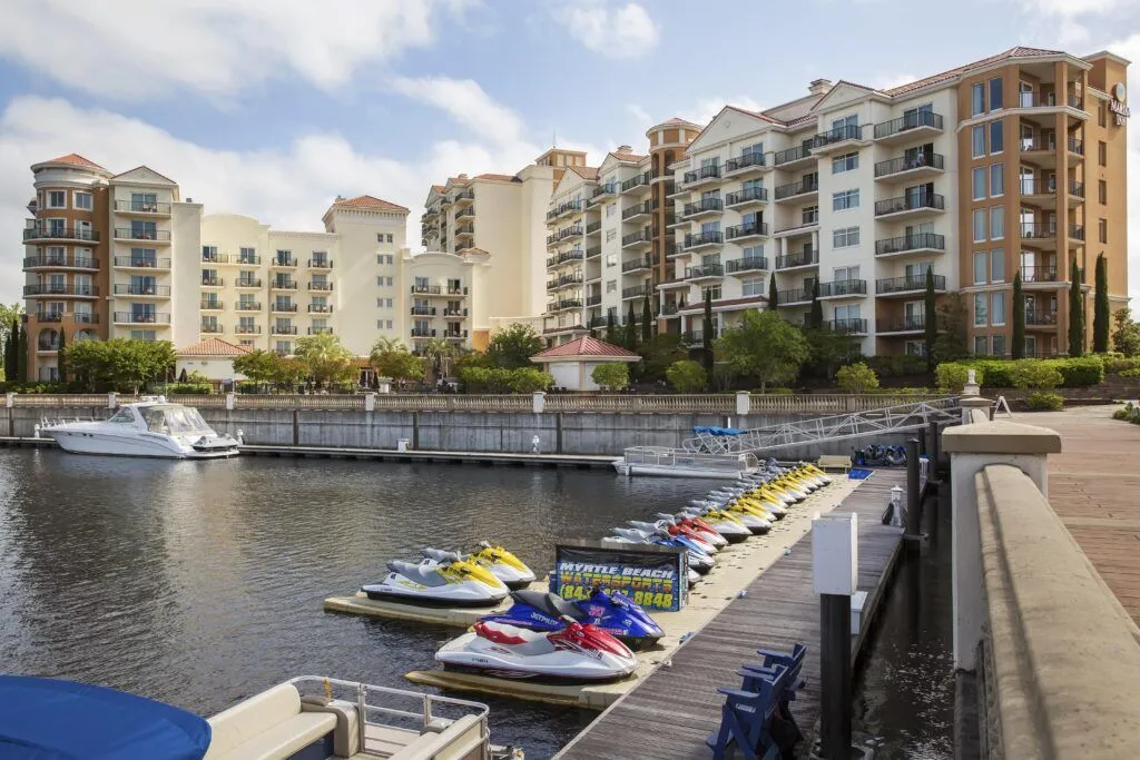 Watersports-Jetskis-Marina Inn-Hi-min