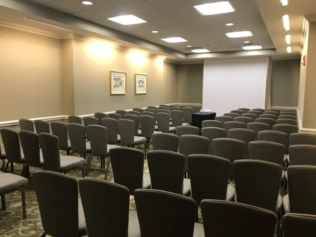 Coral-Meeting-Theatre_92_2-min