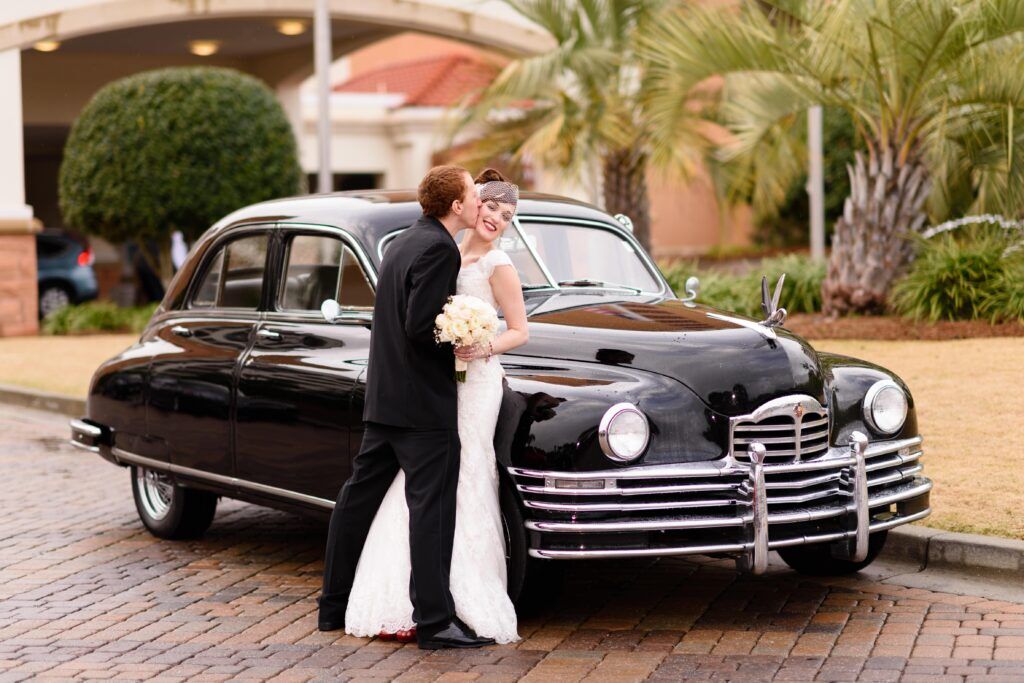 Entrance-Limo-Ryan Smith credit-Hi-min