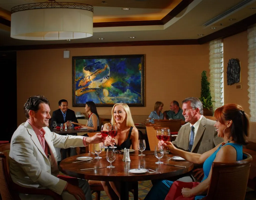 WaterScapes-Couples-Dining-Hi-min