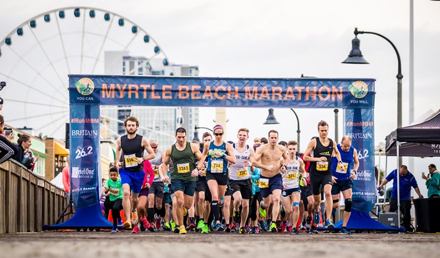 Starting point of Myrtle Beach Marathon with participants